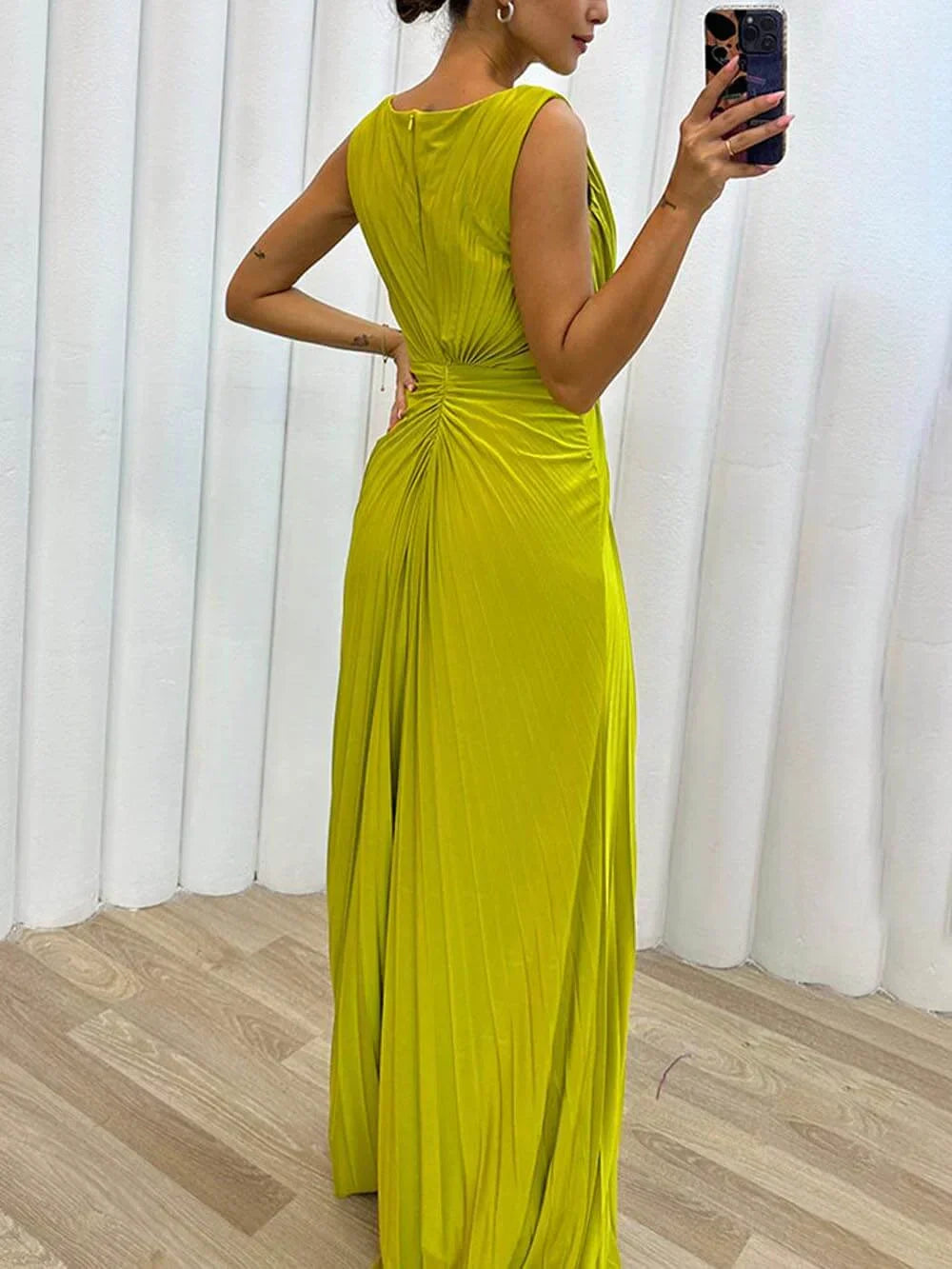 Alma – Elegant Draped Dress