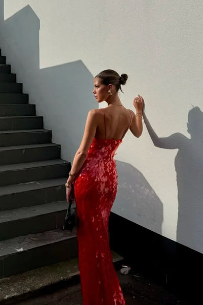 Nina – Classic Draped Dress