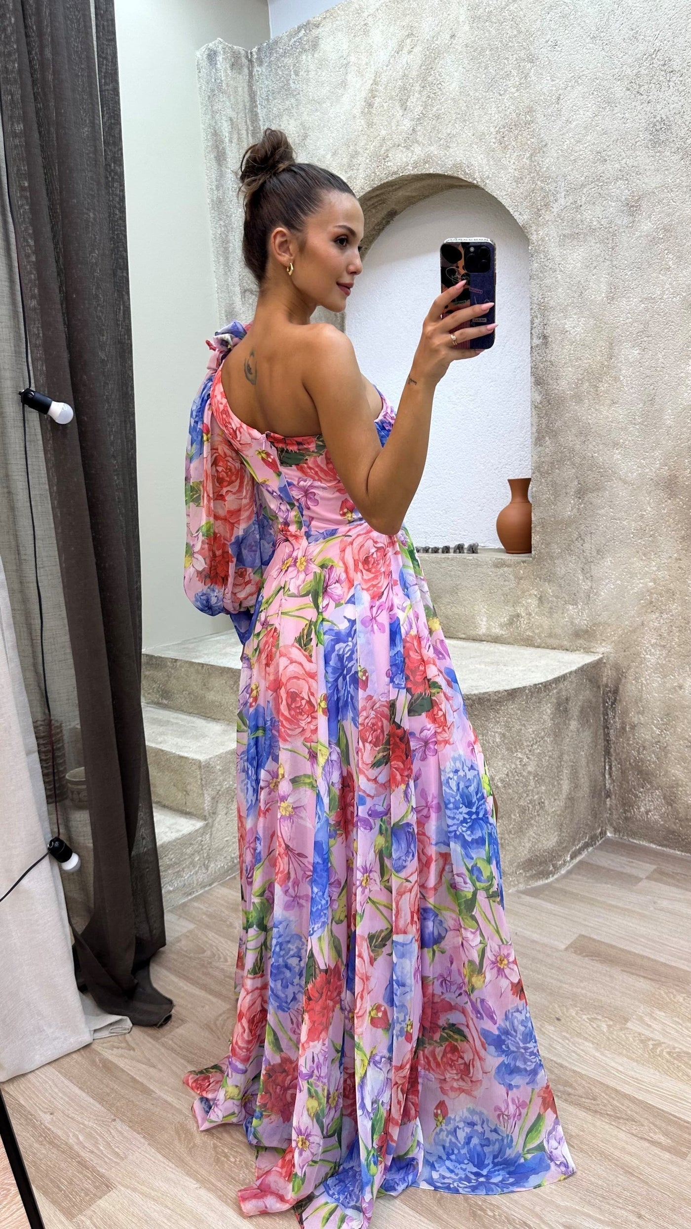 Kaia – Elegant Draped Dress