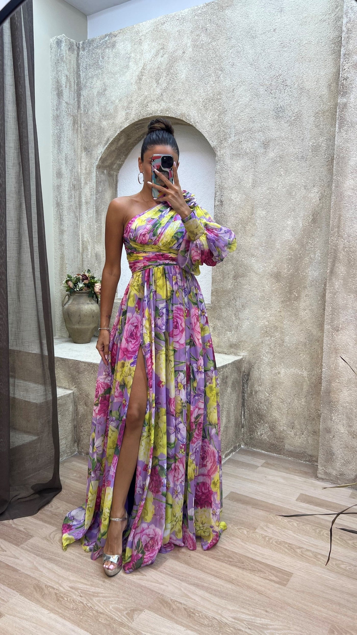 Kaia – Elegant Draped Dress