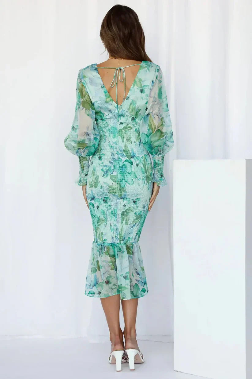 Talia – Elegant Maxi Dress