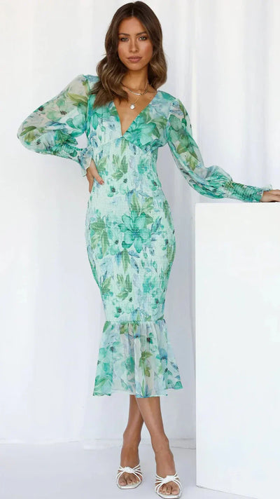 Talia – Elegant Maxi Dress